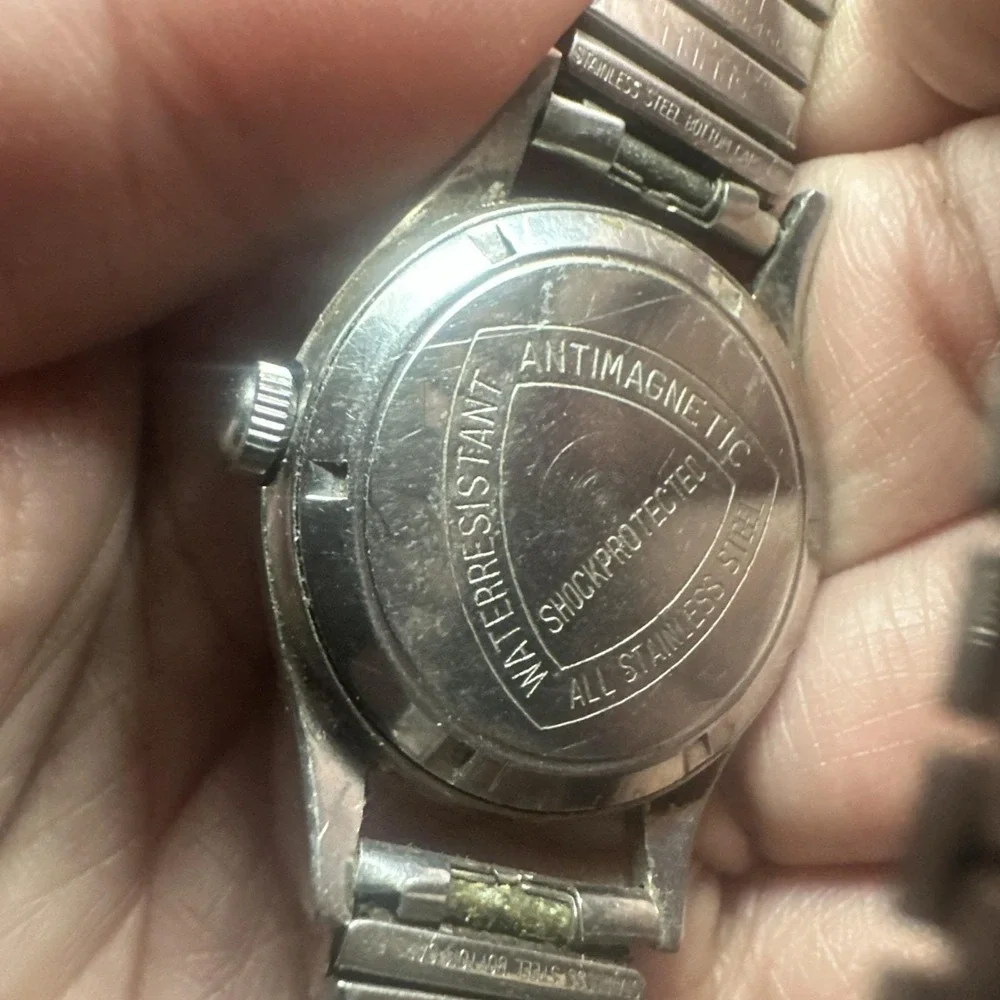 Vintage Vendome 17 Jewels Manual Wind Mens Watch 34MM Swiss Made Runs But Stops - Picture 5 of 10